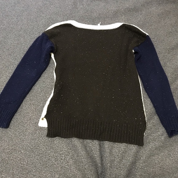 ❗️Ardene Colorblock Long Sleeve - Picture 3 of 3